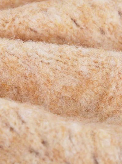 1/9NM 44% Recyle Polyester 35% Acrylic 9% Nylon 8% Wool 4% Spandex