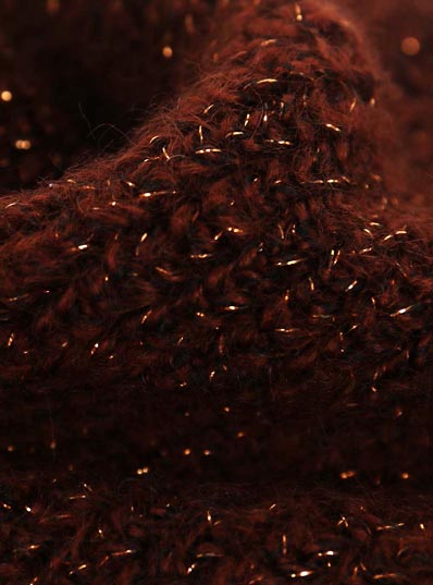 59% Polyesteri 12% Akryyli 27% Metallinen 2% Elastaani